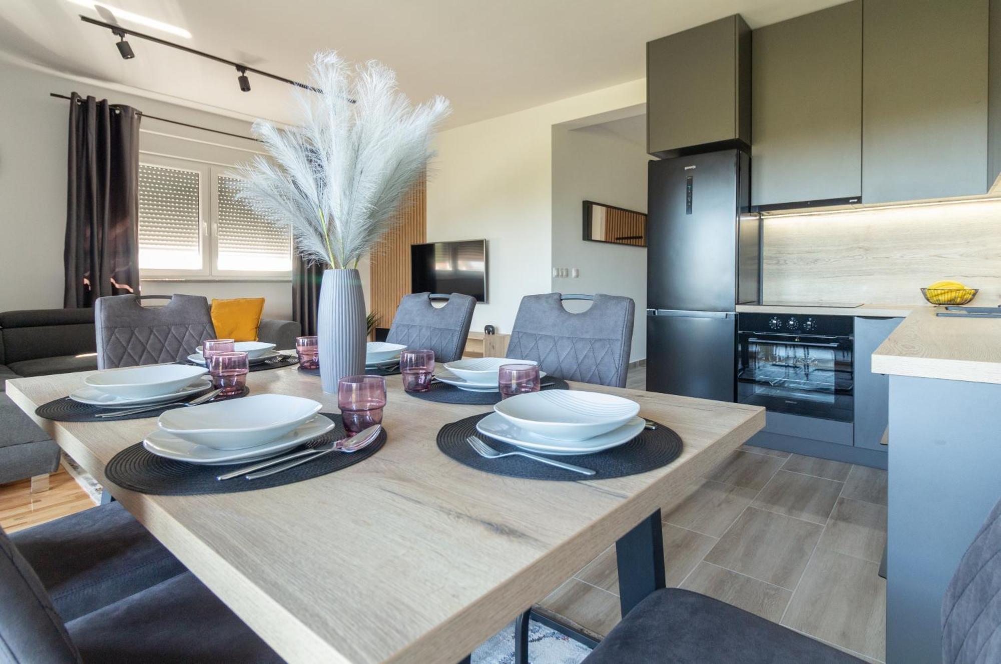 Modern And Spacious Apartment Helena Near The Beach Привлака Экстерьер фото