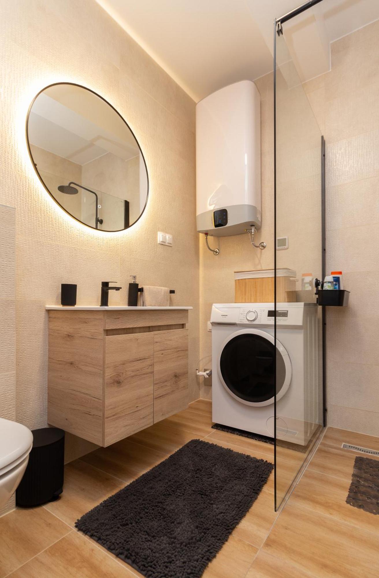 Modern And Spacious Apartment Helena Near The Beach Привлака Экстерьер фото